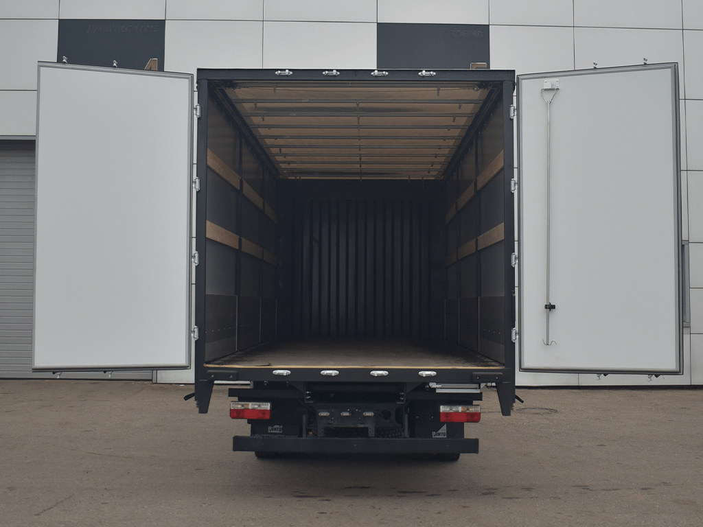 Бортовой тентованный фургон с шторой DongFeng C120L